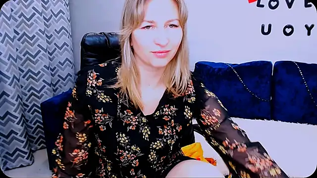 Incredible Ariela online show from October 12, 10:17 am