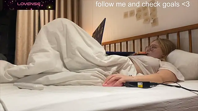 JacyWinslat online show from December 22, 12:52 pm