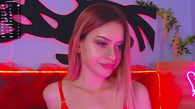 AlinaWalters online show from October 3, 8:58 pm