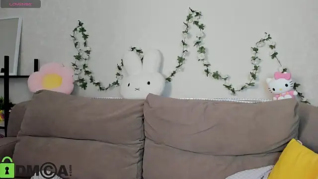 Little Chips online show from April 18, 7:58 pm