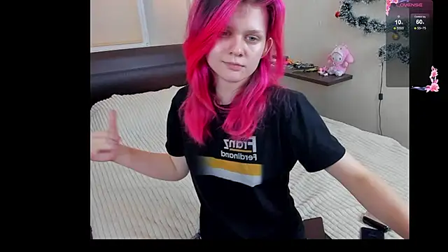 JulieTaylors online show from April 14, 10:10 pm