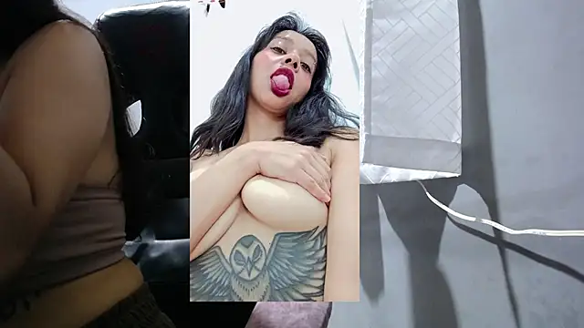 Snapshot of ladynemesis chatting on October 30, 9:38 pm ladynemesis online show from October 30, 9:38 pm