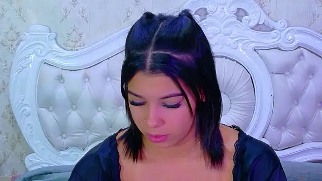 TiaraRosse online show from January 10, 12:43 pm