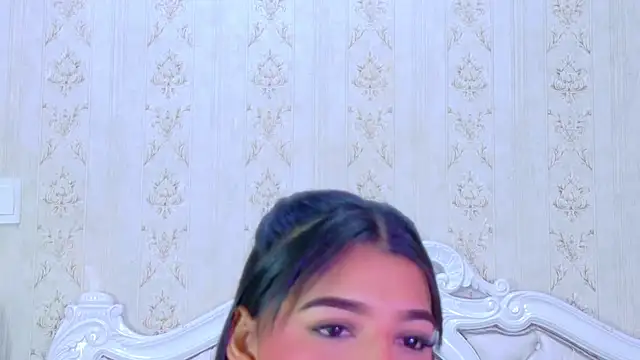 TiaraRosse online show from November 20, 12:39 pm