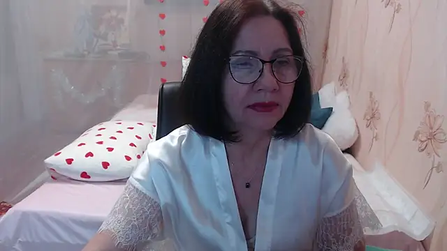 OlgaHottie online show from December 13, 11:43 pm