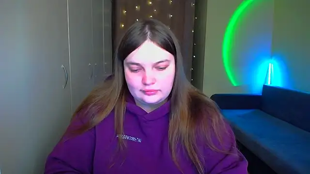 Snapshot of Emaaa_ua chatting on October 24, 8:21 am Emaaa ua online show from October 24, 8:21 am