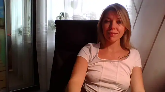 VelvetLove287 online show from February 3, 8:19 am