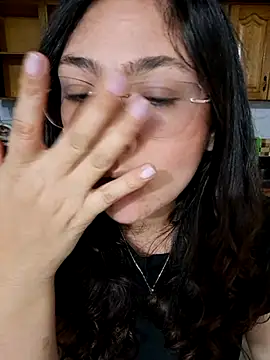 Snapshot of Mia_Ruiz chatting on October 24, 2:07 am Mia Ruiz online show from October 24, 2:07 am