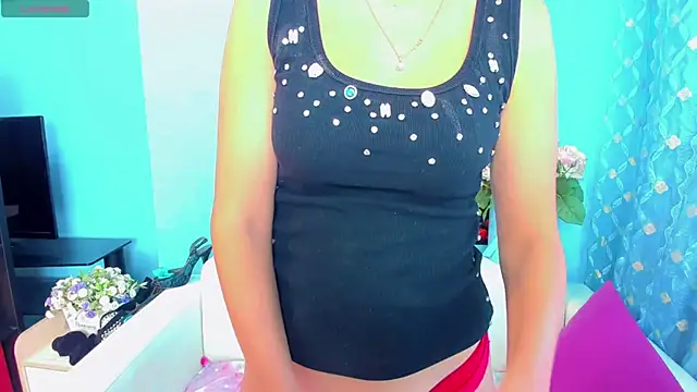 LindaaLu online show from September 17, 6:44 am