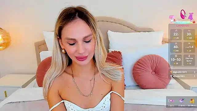 MissLoou online show from October 17, 6:27 am