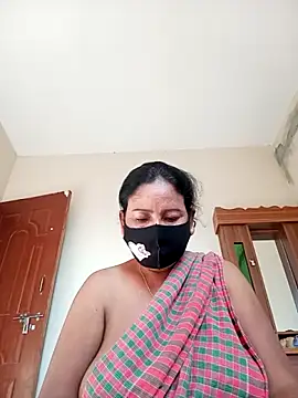 Snapshot of Neha-Roy chatting on October 21, 9:24 am Neha-Roy online show from October 21, 9:24 am