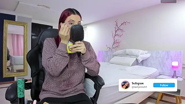 charolbruce 1 online show from February 28, 12:04 pm