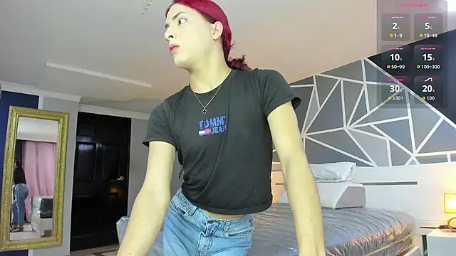 charolbruce 1 online show from October 14, 11:24 am