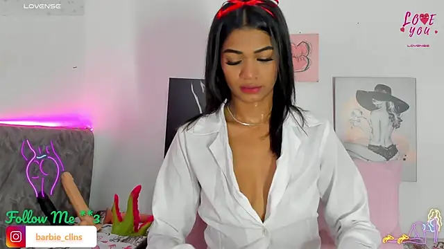 BarbieHotLaura online show from November 23, 10:00 pm