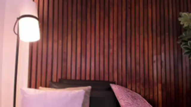 Jennmiiller  online show from December 15, 12:54 pm