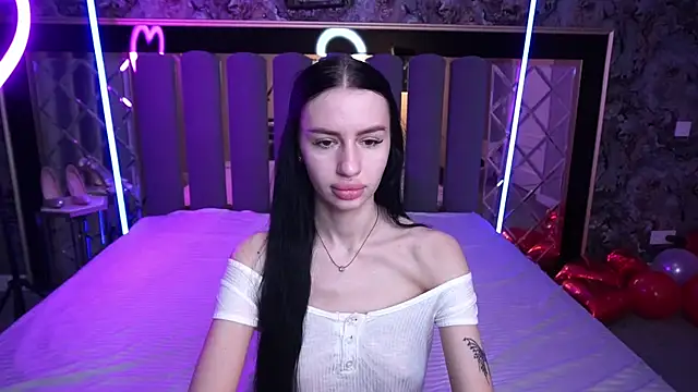 Snow WhiteeeX online show from February 8, 6:50 am