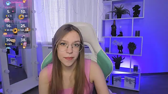 LayriantaVee online show from March 25, 7:44 am