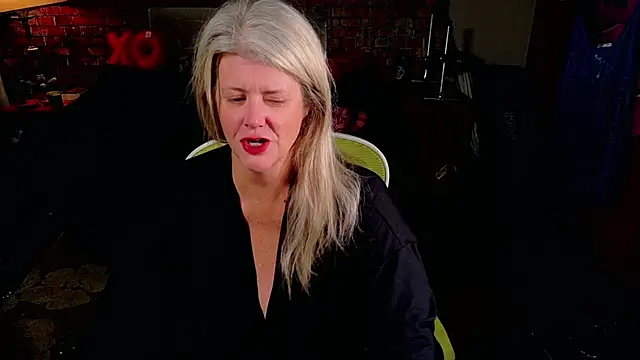 AliceHarlot online show from April 13, 4:19 pm