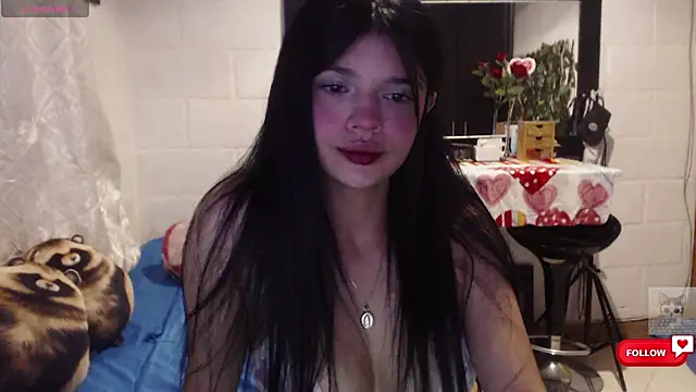 Sarahgin online show from February 18, 7:57 pm