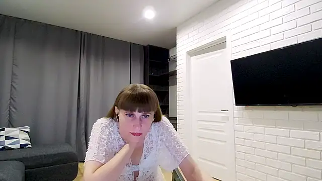 Daniella Lorente online show from March 7, 11:01 pm