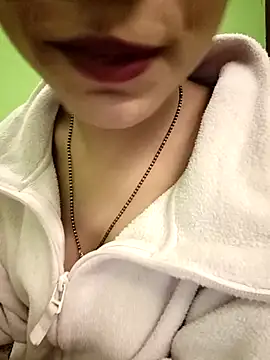 EACH 555 online show from January 5, 6:44 pm