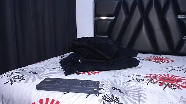 Fernandoo Oficial online show from April 19, 6:10 pm