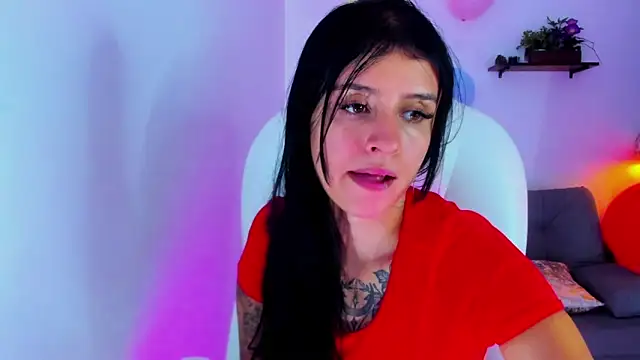 yenny garcia online show from October 31, 6:56 pm