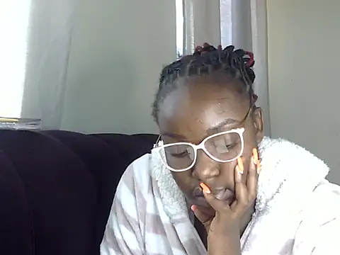 Chichii- online show from March 1, 1:11 pm