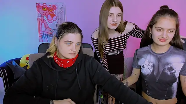 pure radiance1 online show from November 29, 10:19 am