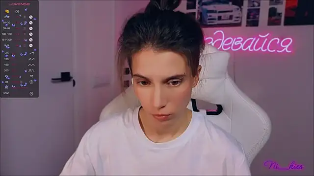  ni kiss online show from September 26, 7:22 pm