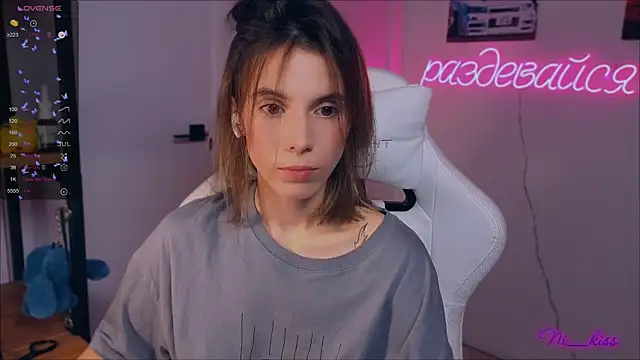  ni kiss online show from September 20, 8:51 pm