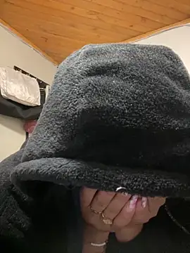 Hilary pinkk online show from October 28, 1:33 am