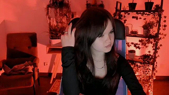 Elainebeness online show from March 10, 7:29 pm