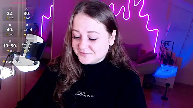 LizzyShine online show from October 2, 4:45 pm