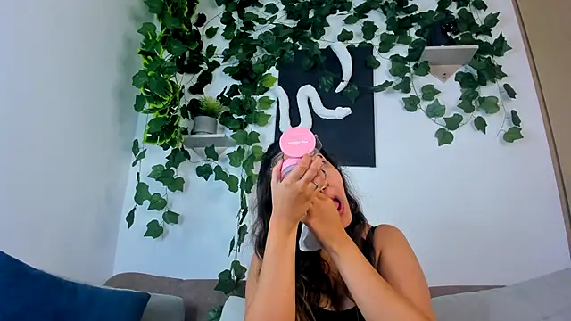 nataliepeterson online show from October 2, 3:11 am