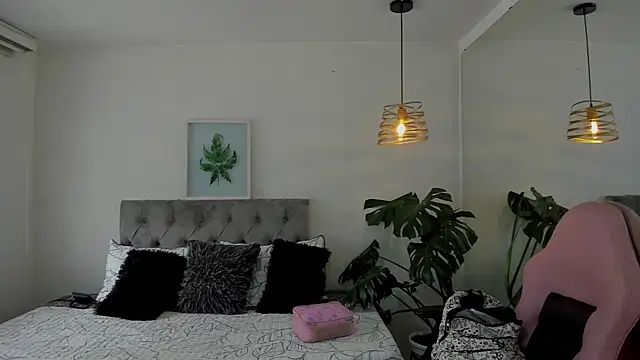 Nami sunny online show from December 2, 5:59 pm