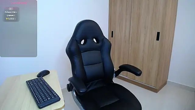 karoll marquez online show from December 21, 2:38 am