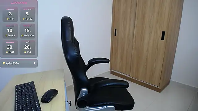 karoll marquez online show from March 10, 11:53 pm