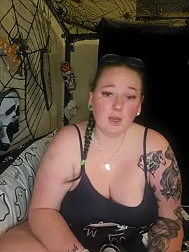 Bunny Cummings online show from October 22, 10:15 pm