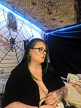 Bunny Cummings online show from November 28, 10:02 pm