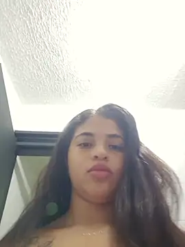 NaiiaCirce online show from July 17, 1:43 am