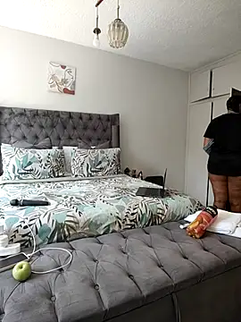 Snapshot of Drippincaty chatting on October 8, 11:14 am Drippincaty online show from October 8, 11:14 am