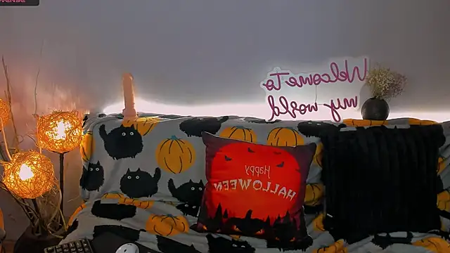 sindy chiks1 online show from October 16, 11:51 pm