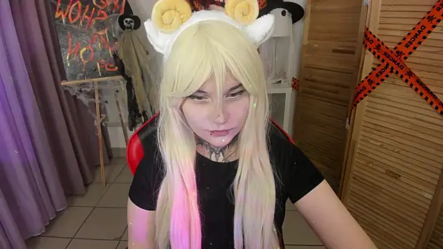 Snapshot of mekurisu chatting on October 22, 1:21 am mekurisu online show from October 22, 1:21 am
