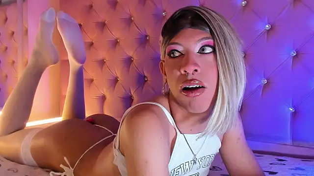 AndyBlake  online show from October 3, 3:22 am