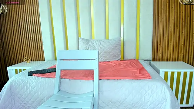 love mommy online show from February 6, 7:17 pm