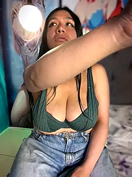 Im Little online show from October 11, 3:22 am