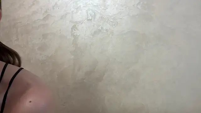 CaitlinaJayne23 online show from April 5, 4:11 am