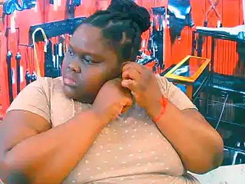 EbonyHotBuns online show from November 12, 6:11 am