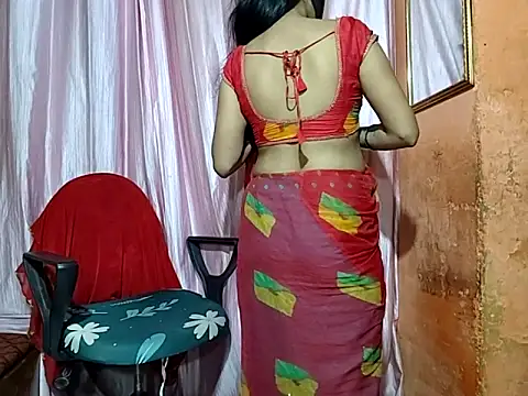 poojaxxx65 online show from September 22, 9:52 am